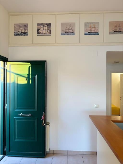 Appartement Avec Vue Aegina Bagian luar foto